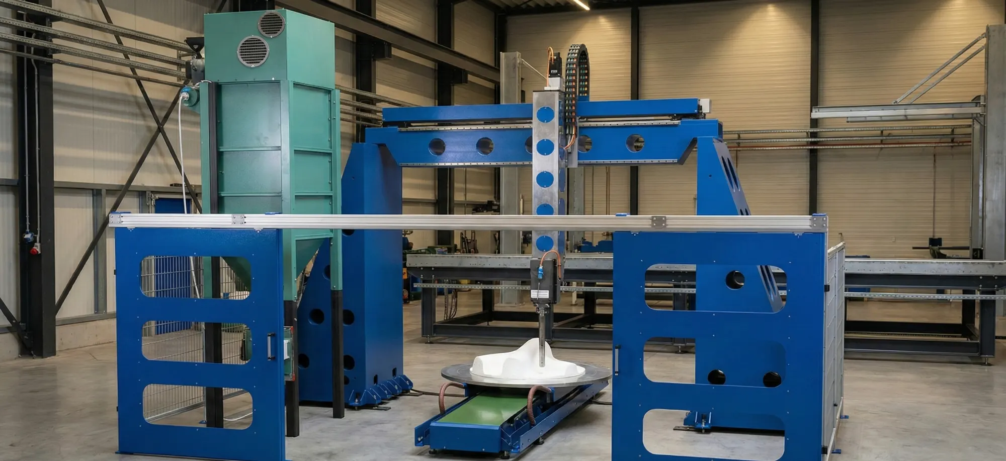 BZT-Portalfräse der Baureihe PFR mit hohem Portal für große 3D-Objekte